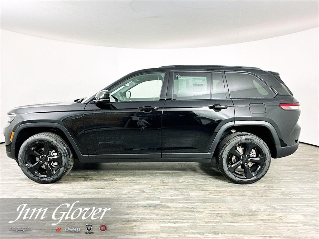 new 2025 Jeep Grand Cherokee car, priced at $49,034