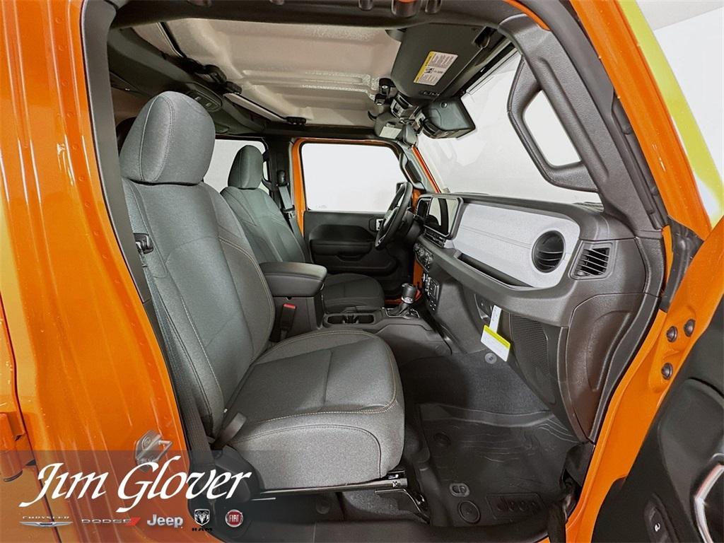 new 2025 Jeep Gladiator car, priced at $44,731