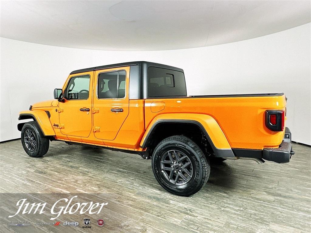 new 2025 Jeep Gladiator car, priced at $44,731