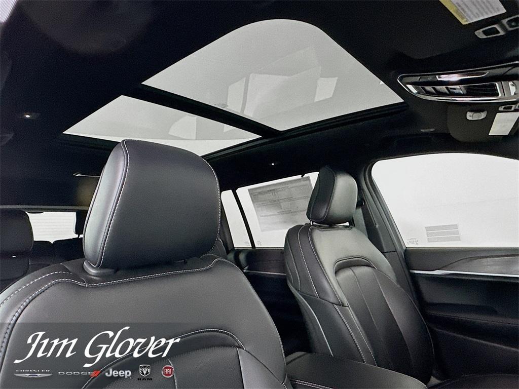 new 2025 Jeep Grand Cherokee L car, priced at $51,469