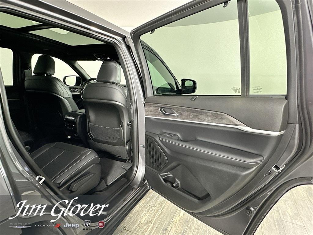 new 2025 Jeep Grand Cherokee L car, priced at $51,469