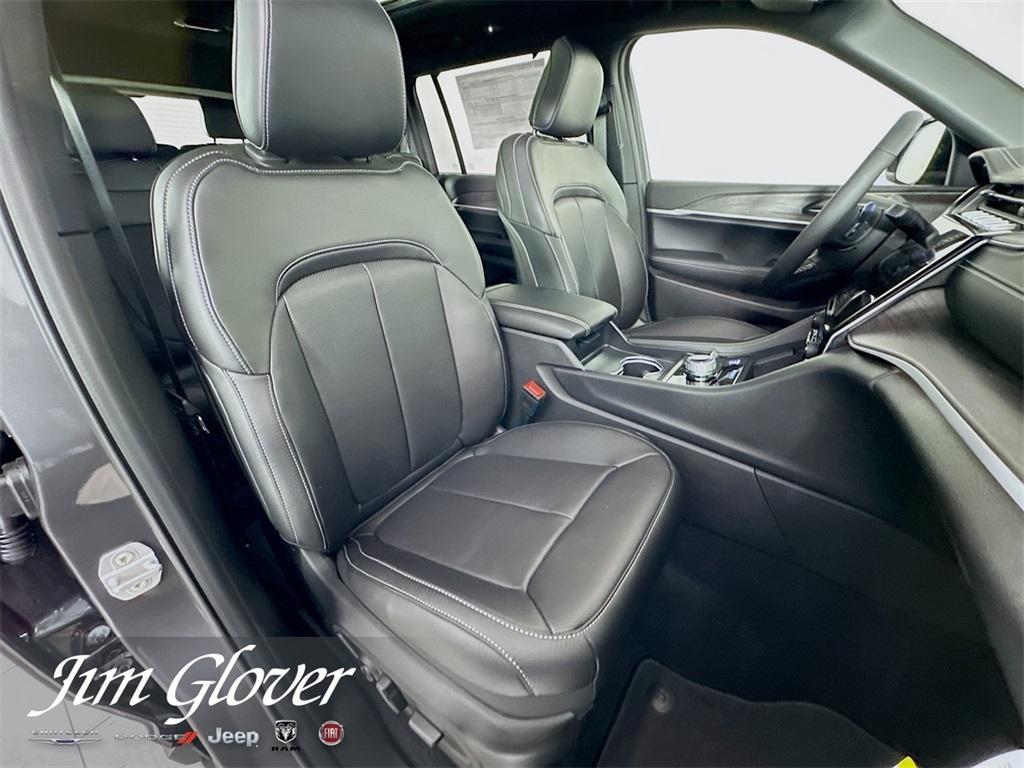 new 2025 Jeep Grand Cherokee L car, priced at $51,469