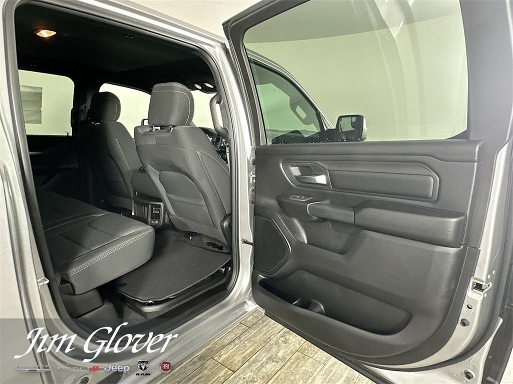 new 2025 Ram 1500 car, priced at $42,625
