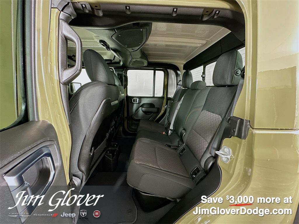 new 2025 Jeep Gladiator car, priced at $52,653
