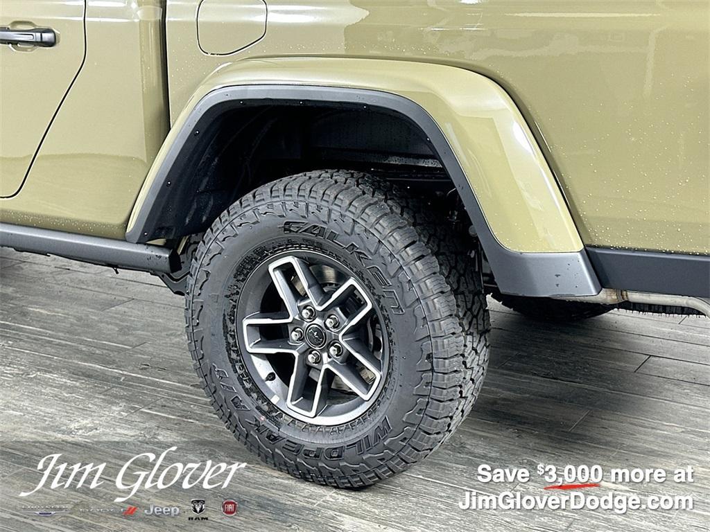 new 2025 Jeep Gladiator car, priced at $52,653