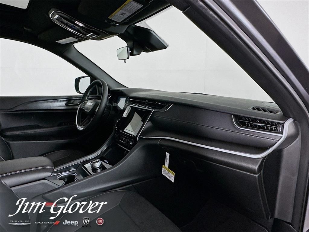 new 2025 Jeep Grand Cherokee car, priced at $41,524