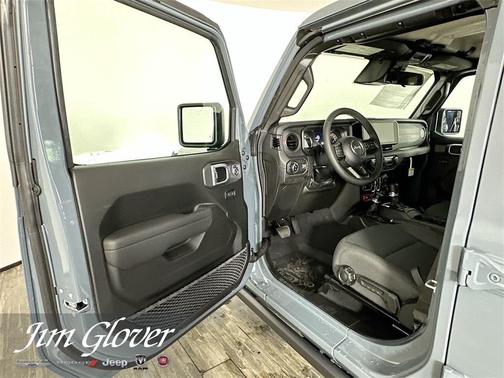 new 2026 Jeep Gladiator car, priced at $53,557