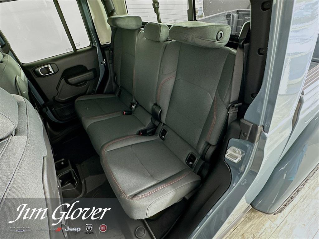 new 2026 Jeep Gladiator car, priced at $53,557