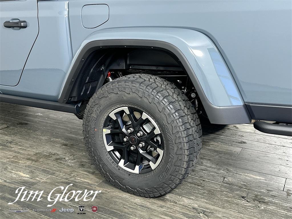 new 2026 Jeep Gladiator car, priced at $53,557