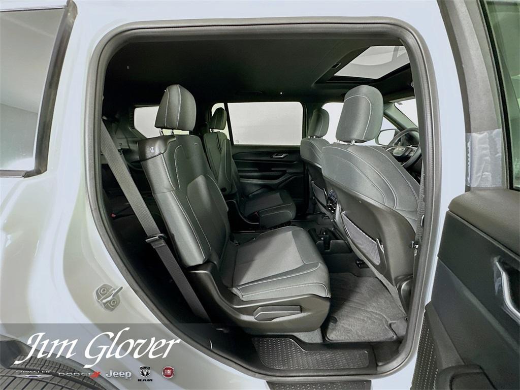 new 2025 Jeep Grand Cherokee L car, priced at $35,722