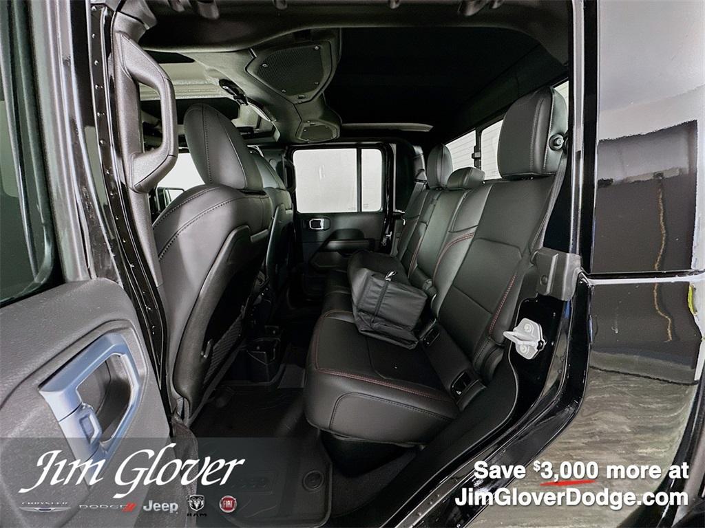 new 2025 Jeep Gladiator car, priced at $55,521