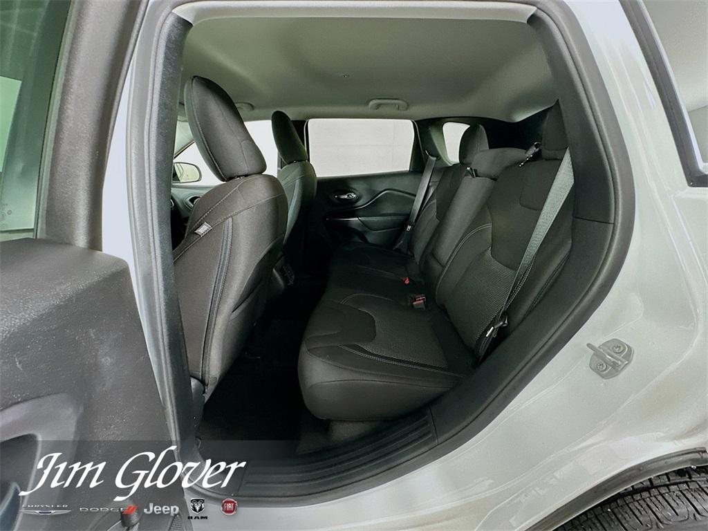 used 2020 Jeep Cherokee car, priced at $19,460