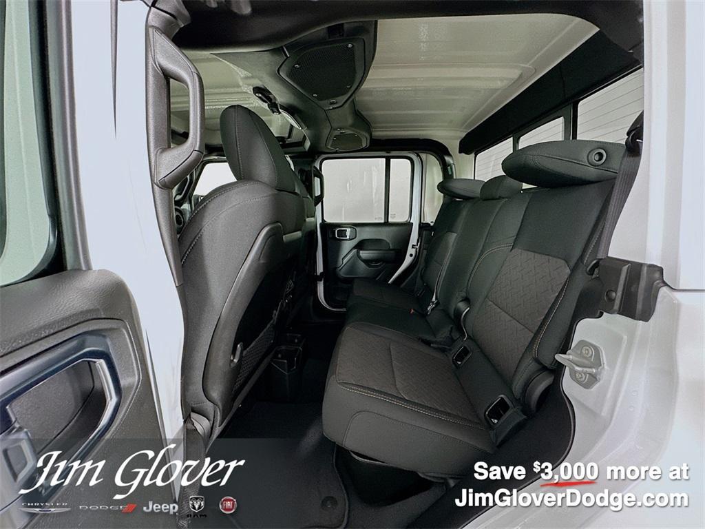 new 2025 Jeep Gladiator car, priced at $51,617