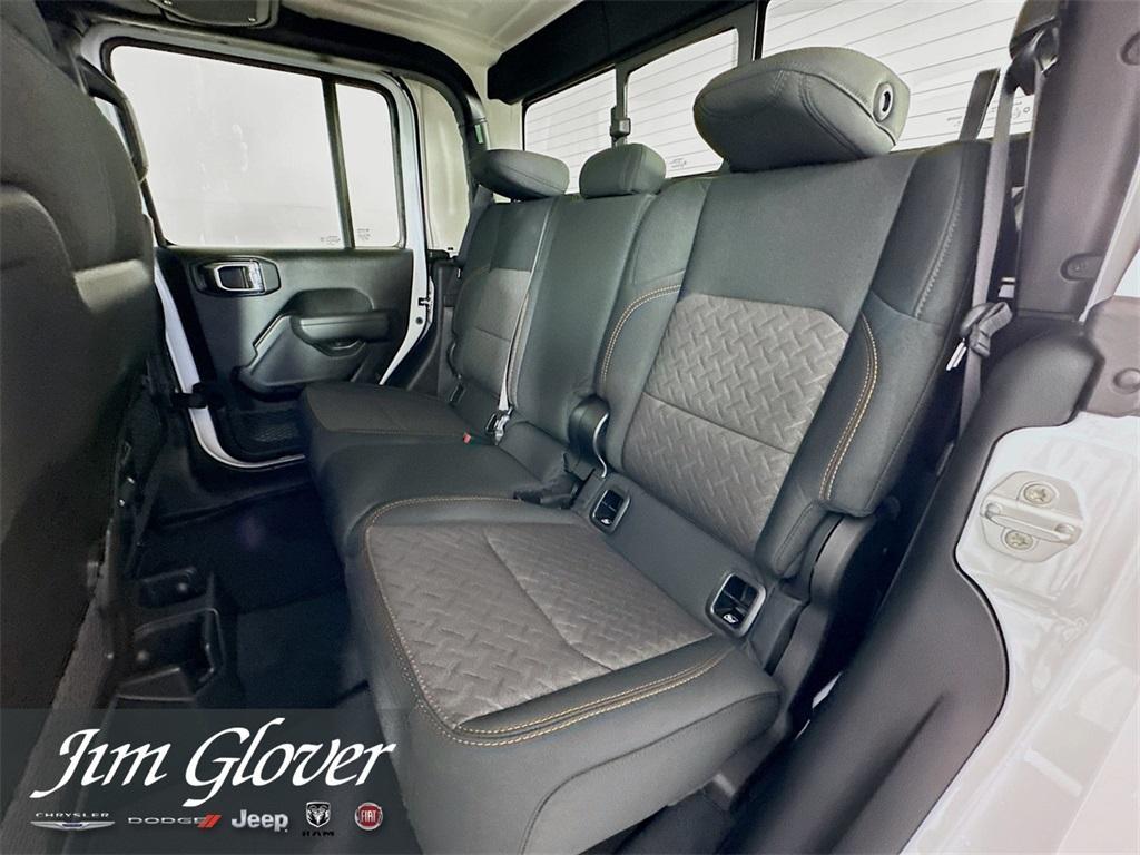 new 2025 Jeep Gladiator car, priced at $48,008