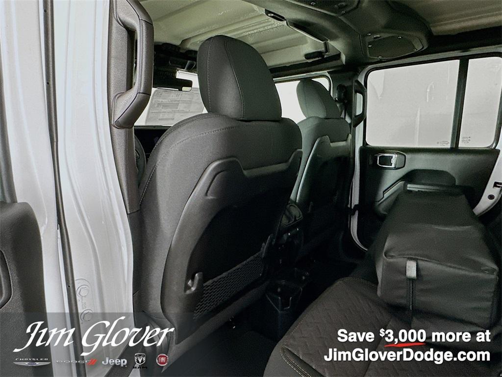 new 2025 Jeep Gladiator car, priced at $51,617