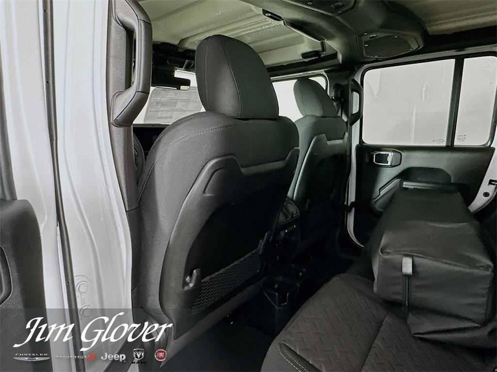 new 2025 Jeep Gladiator car, priced at $48,008