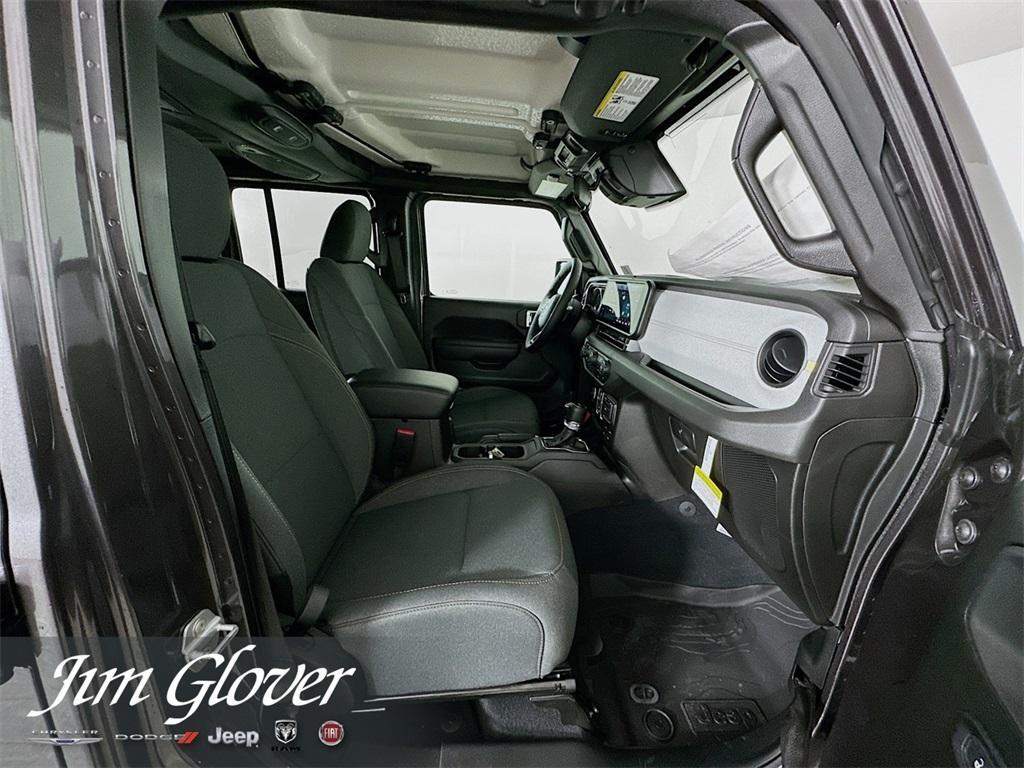 new 2025 Jeep Wrangler car, priced at $44,132