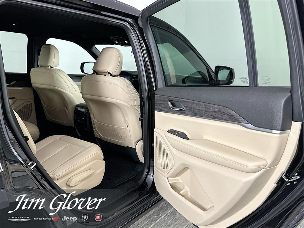new 2025 Jeep Grand Cherokee L car, priced at $44,847