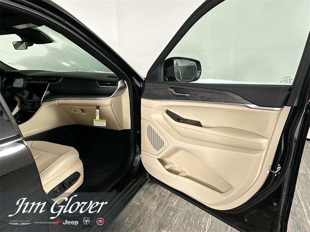 new 2025 Jeep Grand Cherokee L car, priced at $44,847