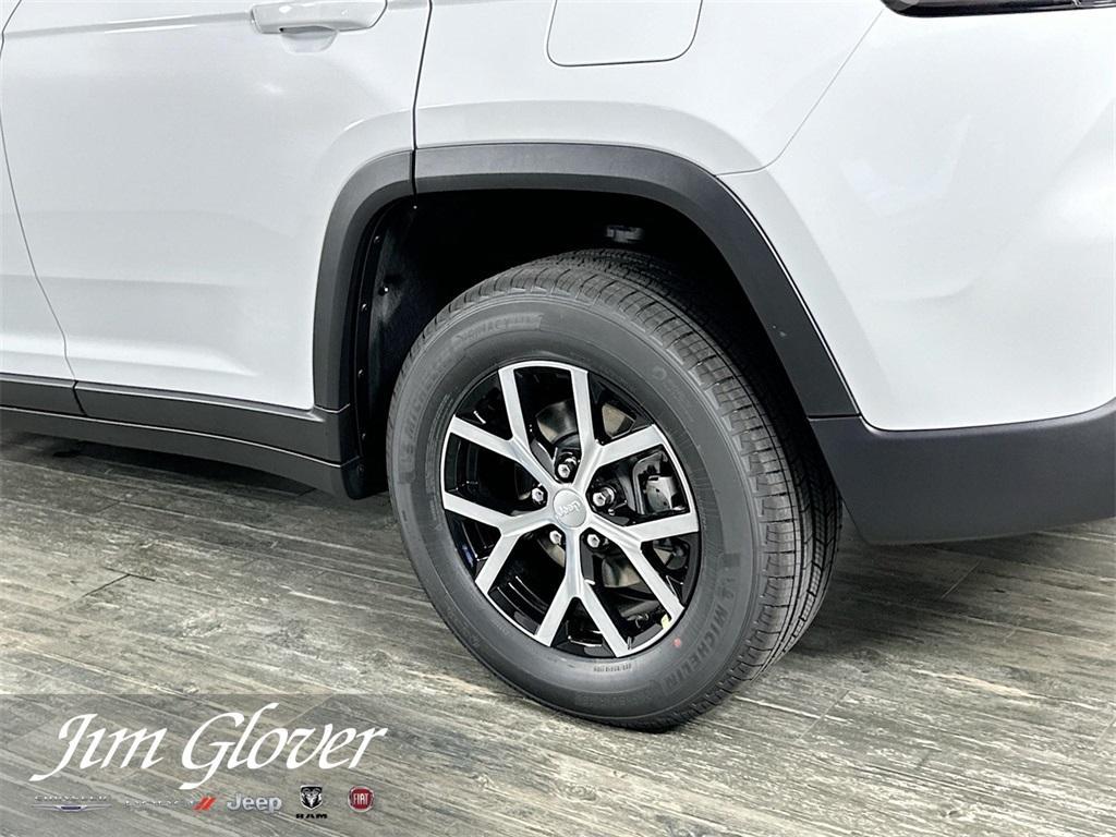 new 2025 Jeep Grand Cherokee car, priced at $46,094