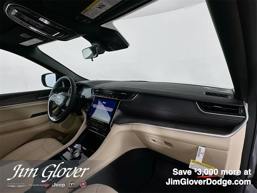 new 2025 Jeep Grand Cherokee L car, priced at $46,046