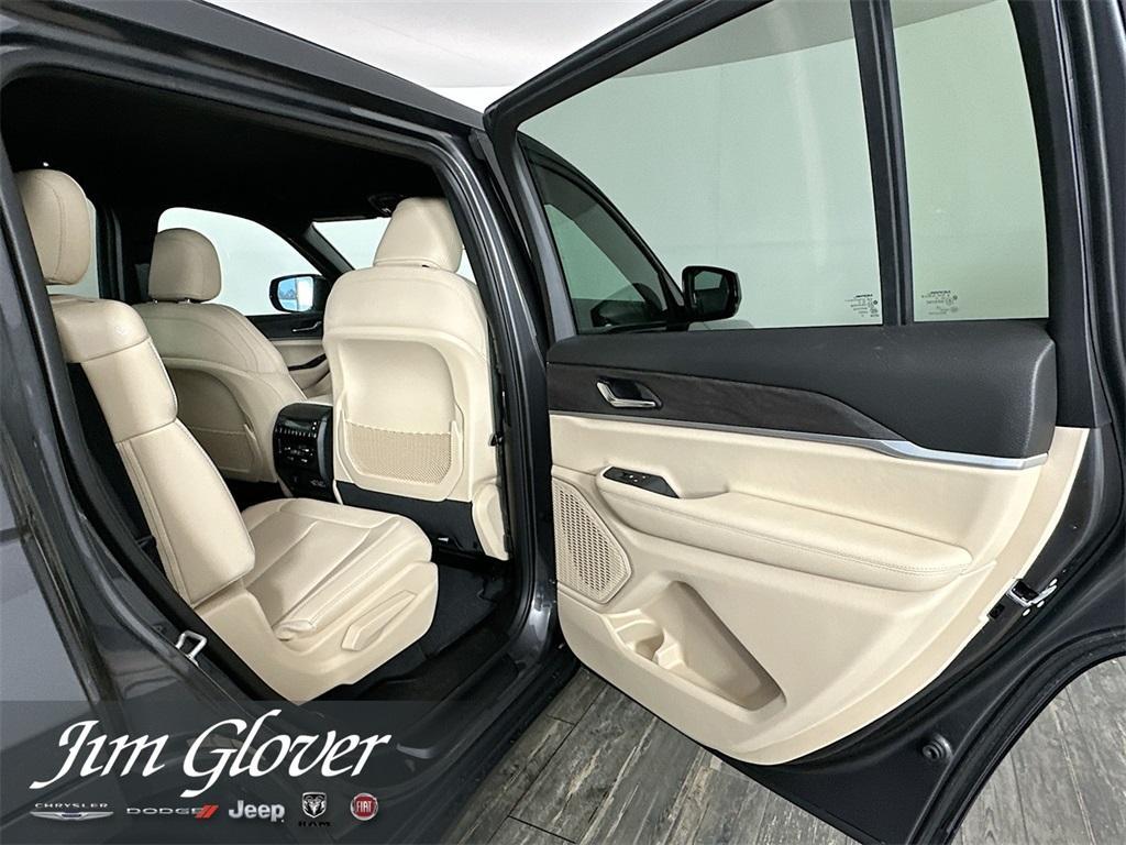new 2025 Jeep Grand Cherokee L car, priced at $45,882