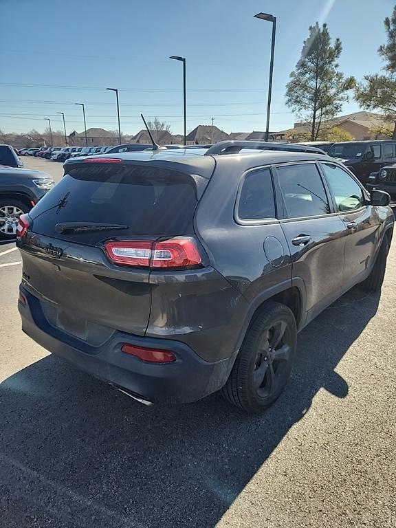 used 2015 Jeep Cherokee car, priced at $10,579