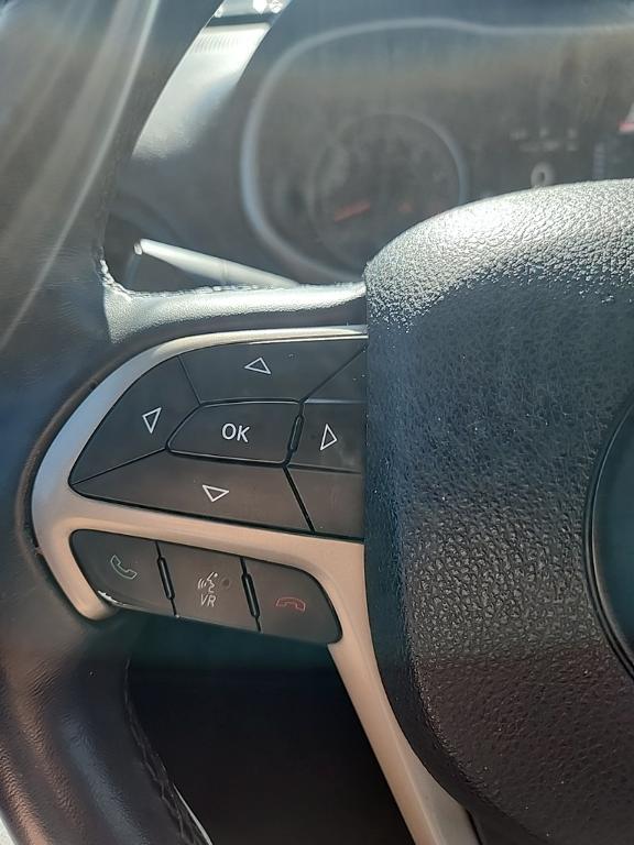 used 2015 Jeep Cherokee car, priced at $10,579