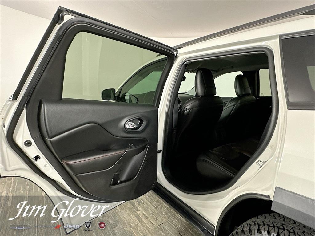 used 2019 Jeep Cherokee car, priced at $22,899