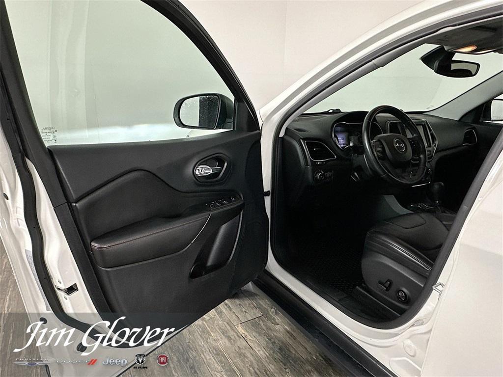 used 2019 Jeep Cherokee car, priced at $22,899
