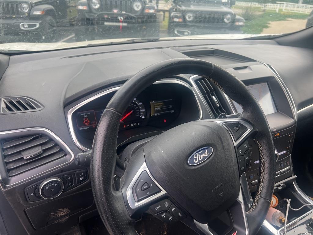 used 2020 Ford Edge car