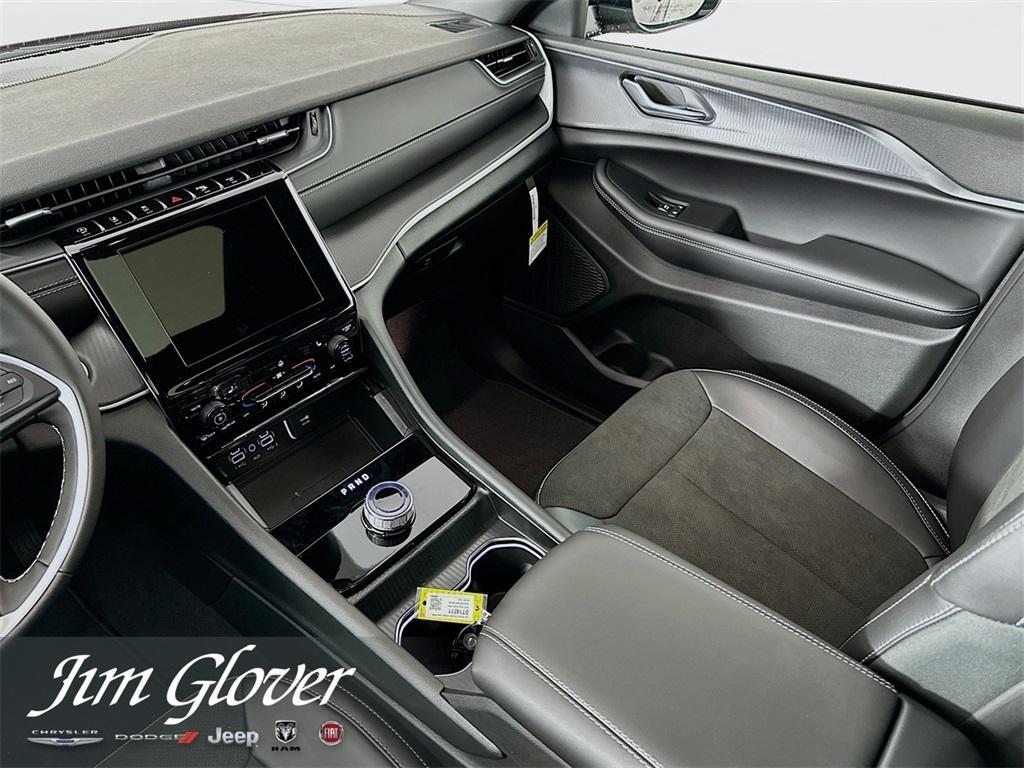 new 2025 Jeep Grand Cherokee car, priced at $42,485
