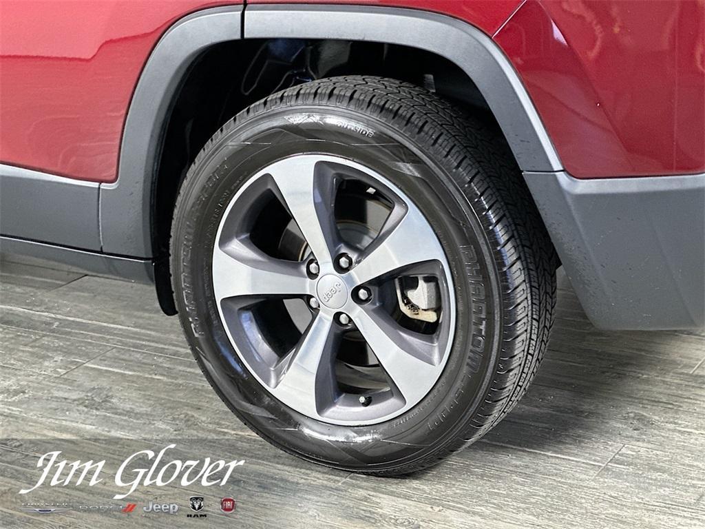 used 2020 Jeep Cherokee car, priced at $21,785