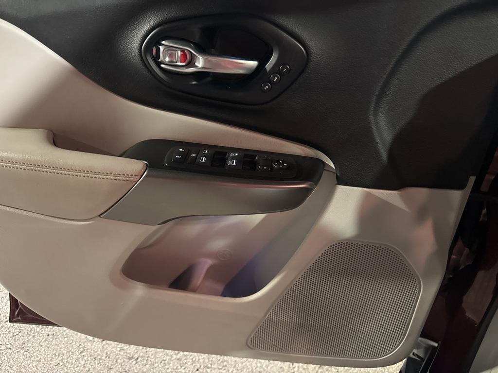 used 2020 Jeep Cherokee car, priced at $21,985