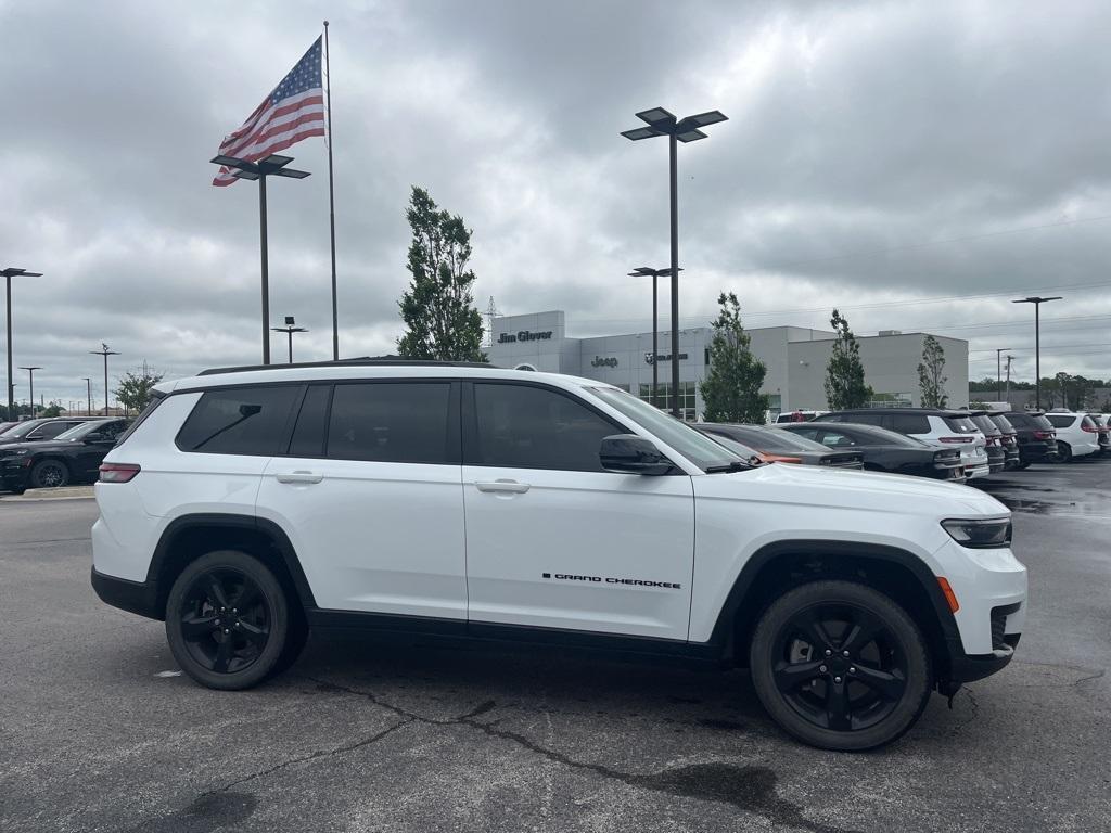 used 2021 Jeep Grand Cherokee L car, priced at $29,279