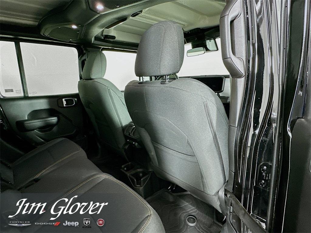 new 2025 Jeep Gladiator car, priced at $45,499