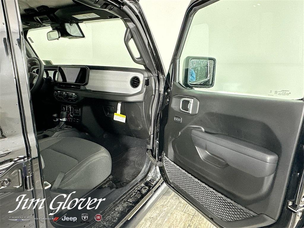 new 2025 Jeep Gladiator car, priced at $45,499