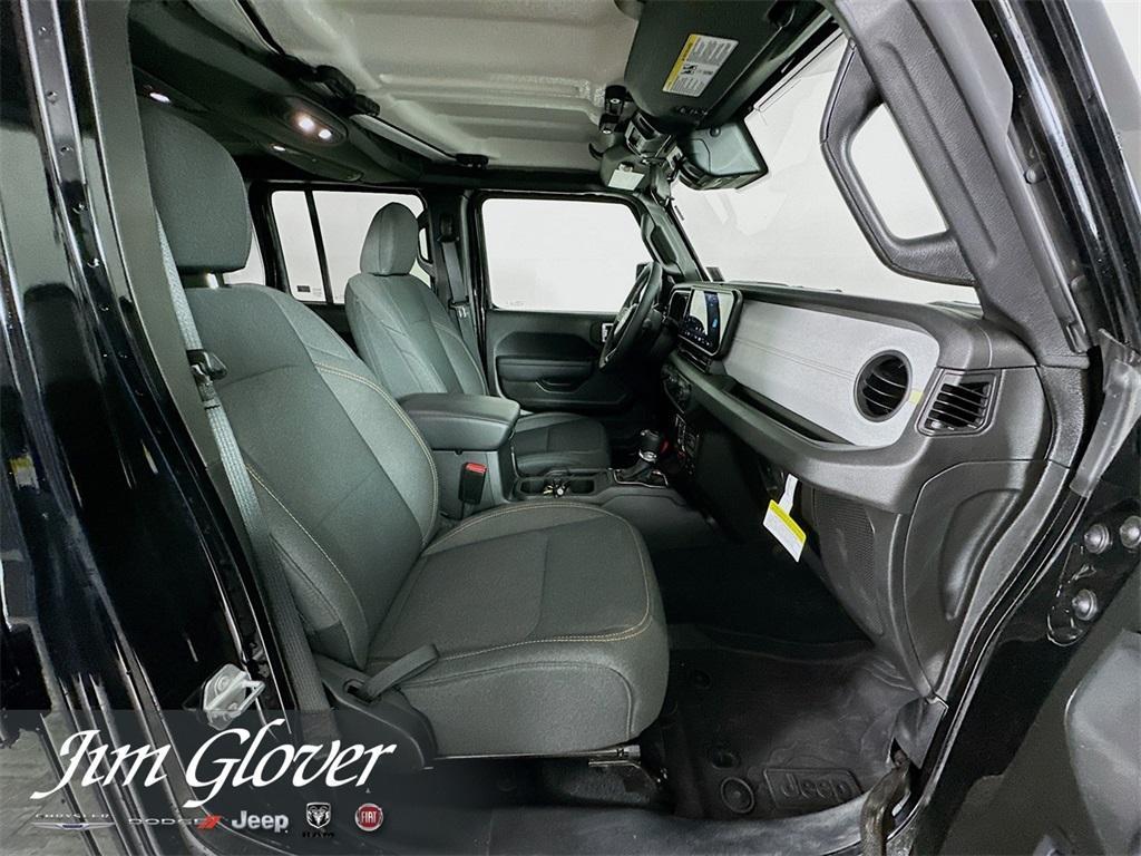 new 2025 Jeep Gladiator car, priced at $45,499