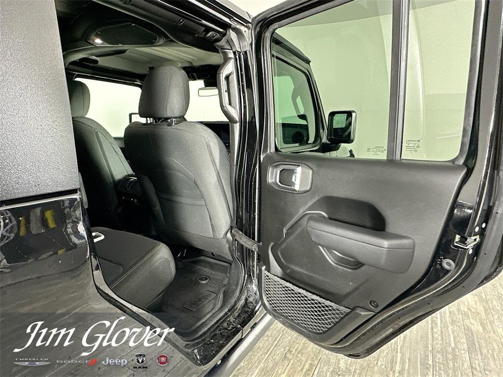 new 2025 Jeep Gladiator car, priced at $45,499