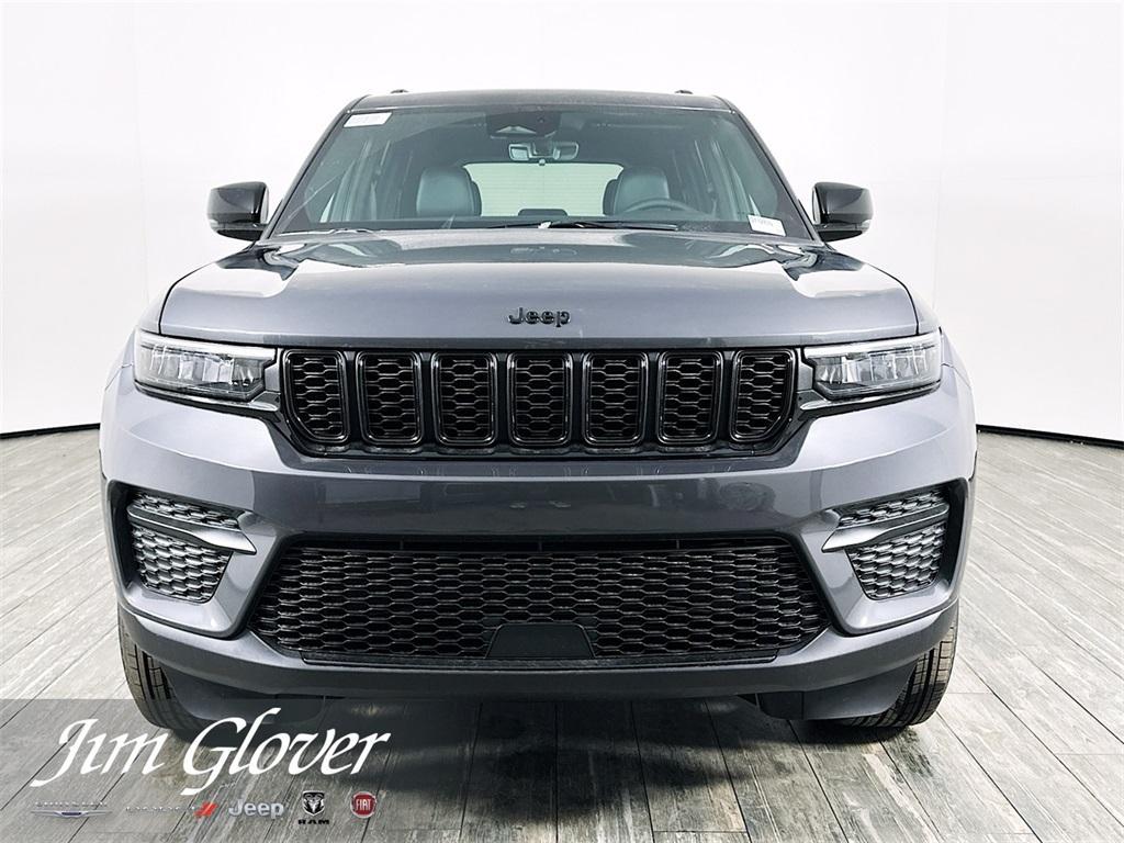 new 2025 Jeep Grand Cherokee car, priced at $39,025