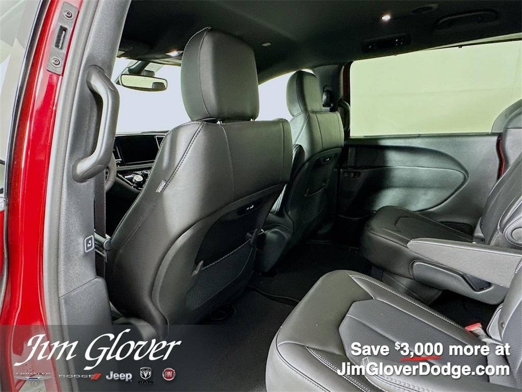 new 2026 Chrysler Pacifica car, priced at $41,434