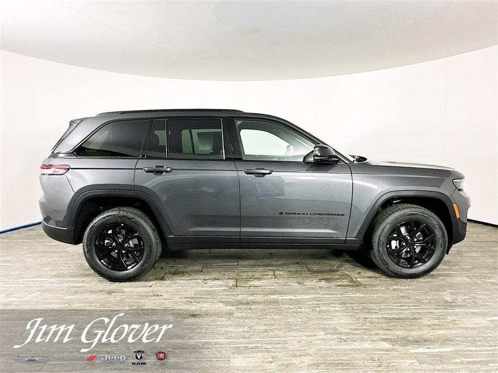 new 2025 Jeep Grand Cherokee car, priced at $41,474