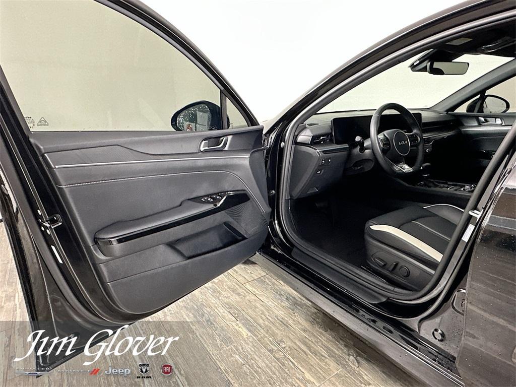used 2025 Kia K5 car, priced at $29,247