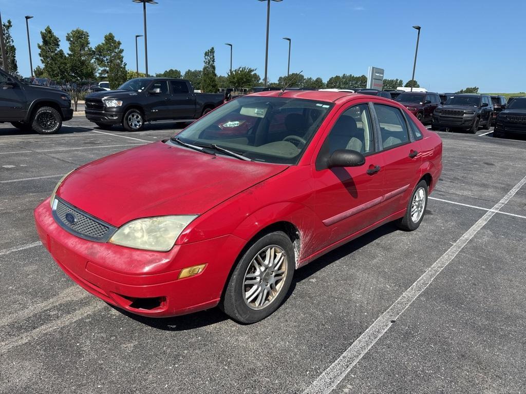 used 2005 Ford Focus car, priced at $5,995