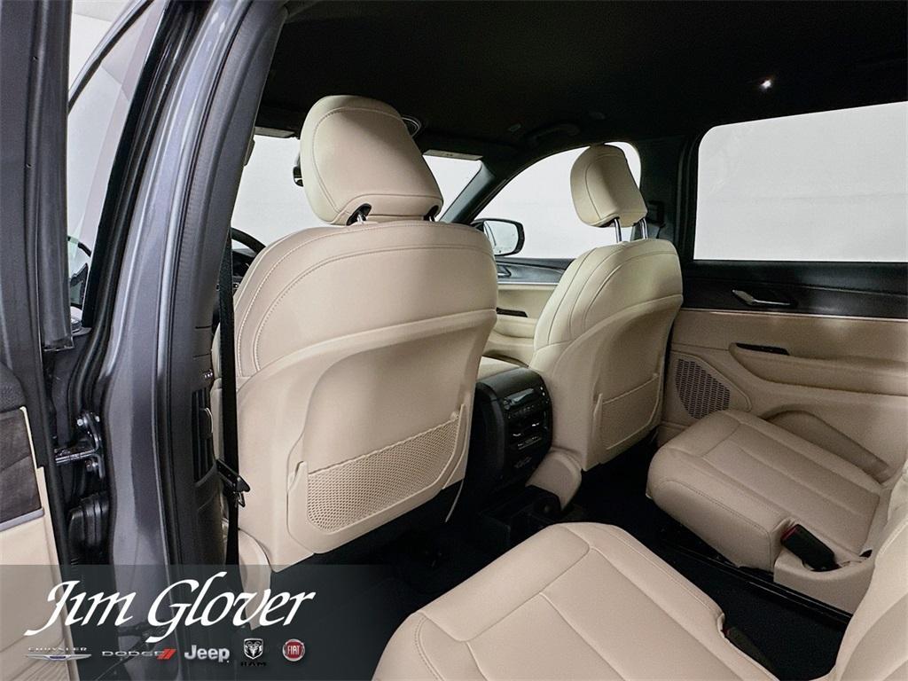 new 2025 Jeep Grand Cherokee L car, priced at $45,593