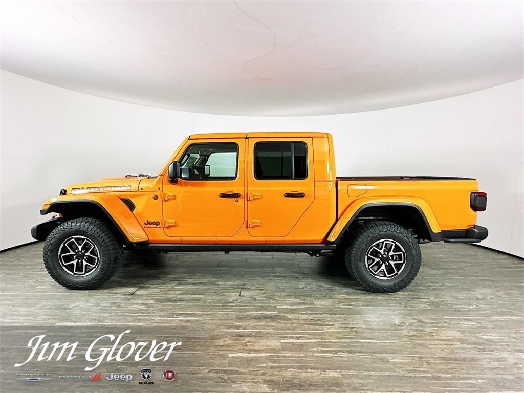 new 2025 Jeep Gladiator car, priced at $52,574
