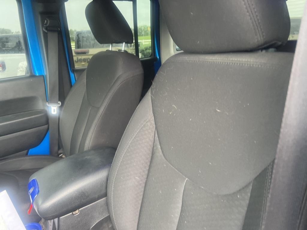 used 2016 Jeep Wrangler Unlimited car, priced at $21,086