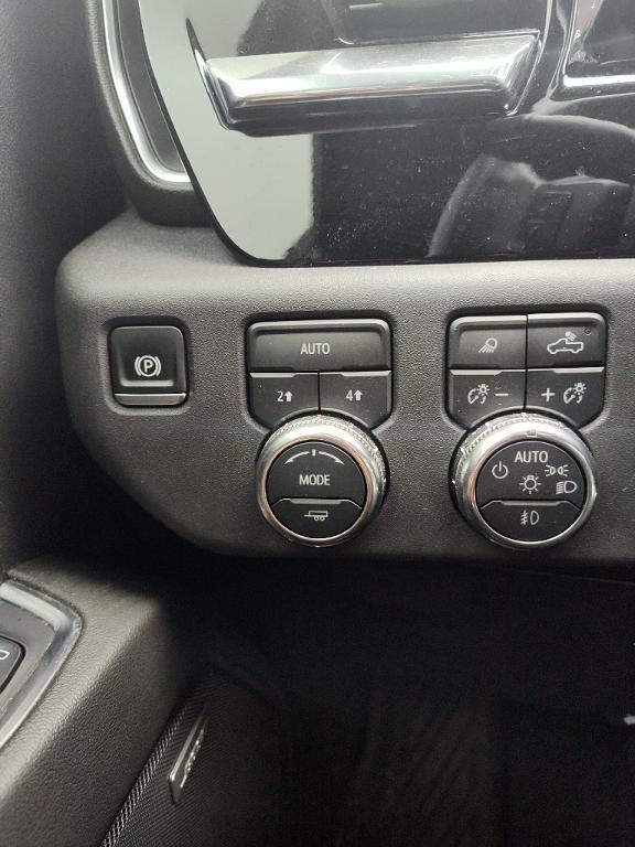 used 2024 GMC Sierra 1500 car, priced at $50,043