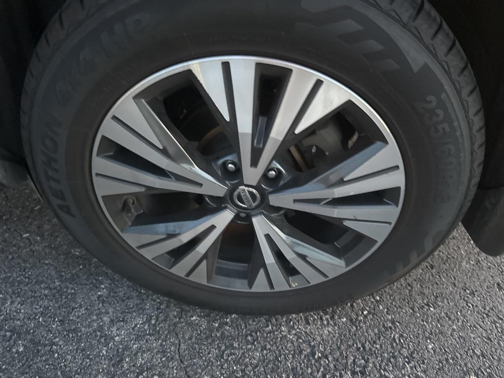 used 2021 Nissan Rogue car, priced at $18,394