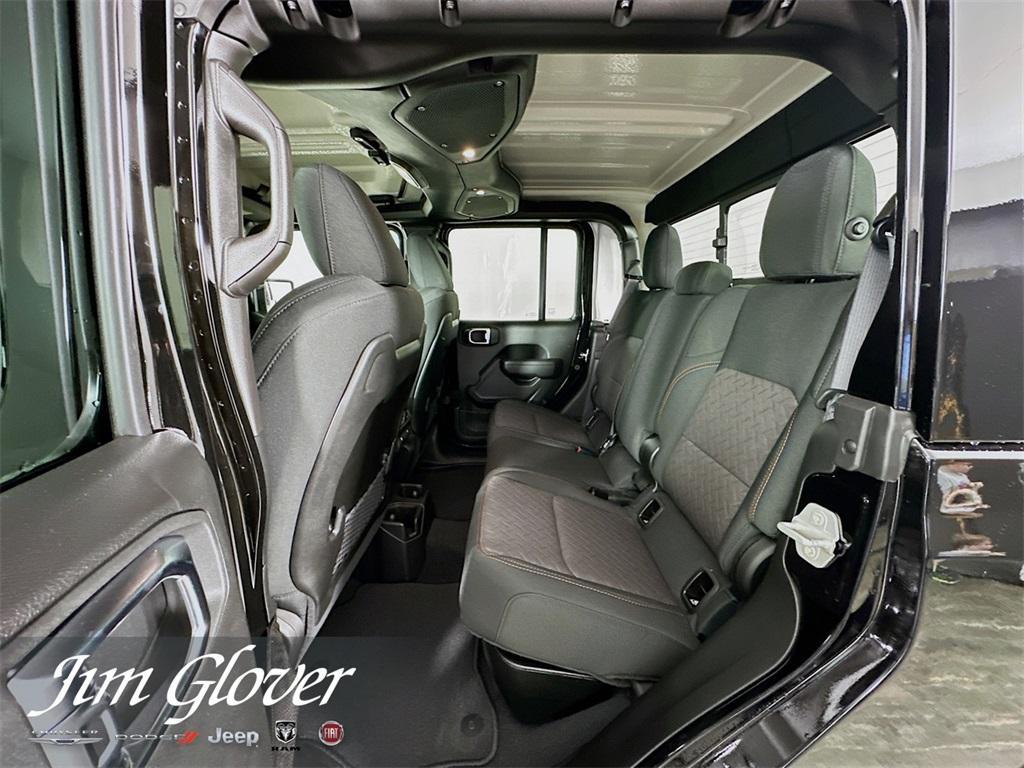 new 2025 Jeep Gladiator car, priced at $52,153